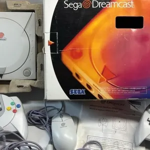 Sega Dreamcast Console In Box with controllers