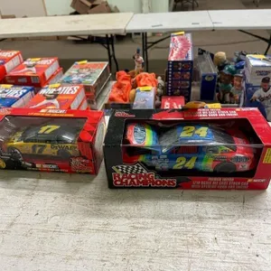 Matt Kenseth & Jeff Gordon Die-cast Cars