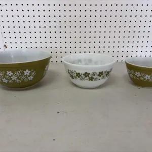 Pyrex Spring blossom nesting bowls