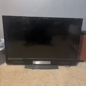 VIZIO TV (WORKS) (NO REMOTE!