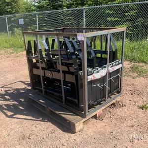 Quantity of (5) 2026 AGT SSCPF42-2200-WFF 42 in Skid Steer Forks (Unused)