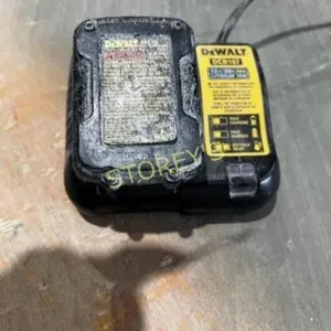 DeWalt 12v/20v Charger & Battery - DCB107