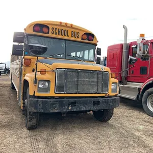 2001 GMC B7T042 SCHOOL BUS