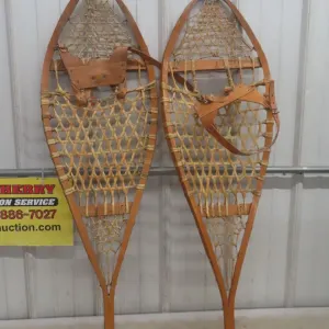 Set of Snowshoes 44'' x 13'' with Binders 