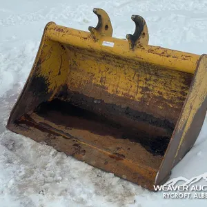 BRANDT 42 IN. EXCAVATOR CLEAN OUT BUCKET