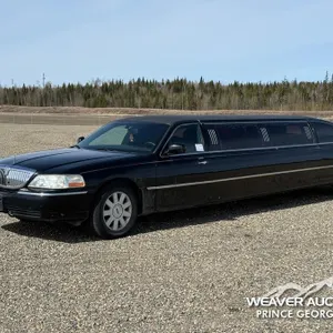 2005 LINCOLN TOWN CAR LIMOUSINE