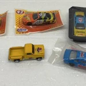 Lot of 7 Hotwheels-Cheerios-Apache 70's Truck