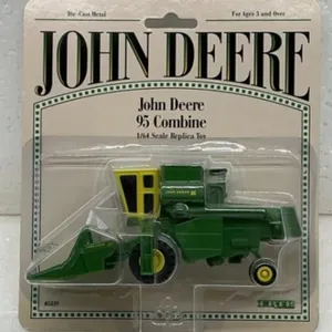 NIP ERTL John Deere 95 Toy Combine W/ 435 Head