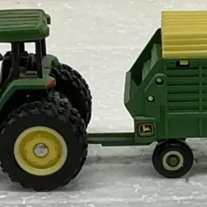 ERTL John Deere 7800 Toy Tractor W/Silage Wagon