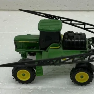 ERTL John Deere 4700 Self-Propelled Toy Sprayer