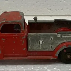 Vintage Cast Iron Hubley Toy Tow Truck