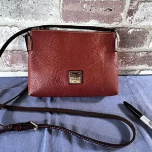 VINTAGE RED LEATHER DOONEY & BOURKE PURSE