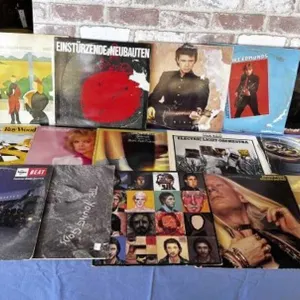 16 PCS ASSORTED VINTAGE RECORD ALBUMS / ASSORTED