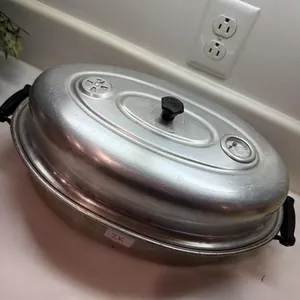 Vintage roasting pan