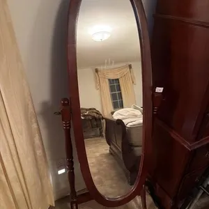 Standing mirror