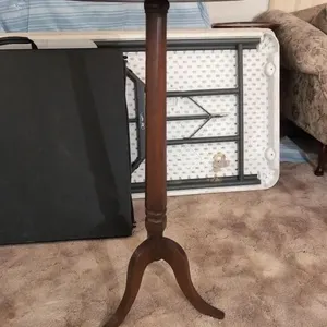 Plant stand 35in tall