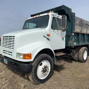 2186 - 1993 IH 810 Dump Truck