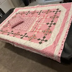 Ladybug tie quilt, throw pillow, pillowcase