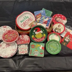 Christmas paper plates, napkins