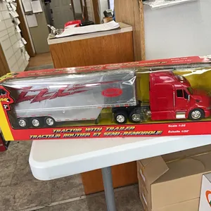 PETERBILT 387 TRUCK & TRAILER 1:32 SCALE MODEL