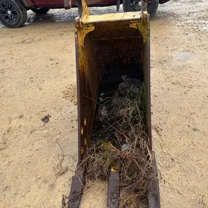 Approx. 20" Excavator Bucket