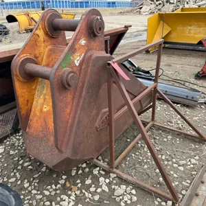 Approx 22" Hensley John Deere 160 Tractor Backhoe Bucket