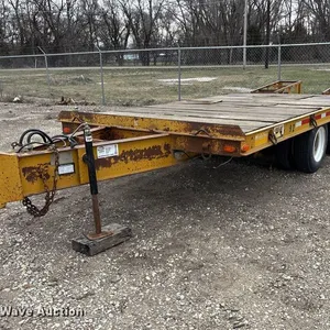 1975 RIVI TLA16T-2 equipment trailer