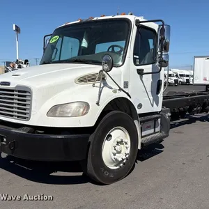 2014 Freightliner Business Class M2 truck cab and chassis