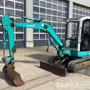 Komatsu PC35R-8 