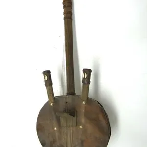 KORA-WEST AFRICAN STRINGED MUSICAL INSTRUMENT