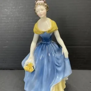 Royal Doulton - Melanie HN2227
