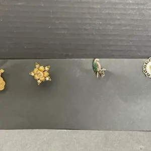 4 Vintage Brooches