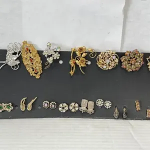 Vintage Brooches & Screw-Back Earrings