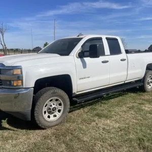 2015 Chevrolet Silverado, 2500 HD crew cab pickup,