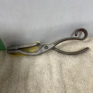 FISH GRIPPER