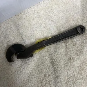 HALLER WRENCH