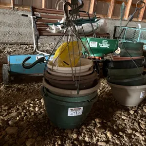 Quantity of flower pots