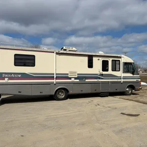 1992 Pace Arrow 33' Motorhome *OFFSITE*
