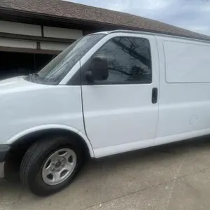 2004 Chev Work Van - Vortec 5.3L Eng