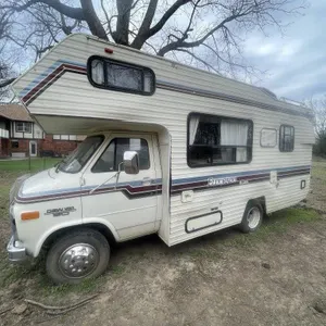 1989 Chev Eldorado 30 Motorhome - 40002 mi