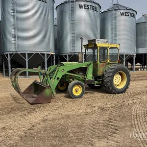 1975 John Deere 2130 2WD Tractor