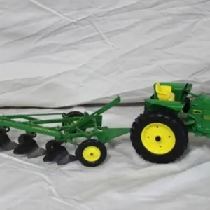 ERTL JD 3020 w/4 Bottom Plow 1:16