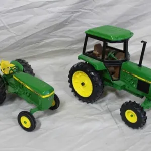 ERTL JD 2755 Tractor & JD 2440 Tractor