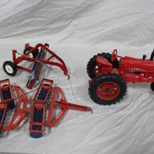 McCormick Farmall 300 w/Rake & Tru-Scale Disk