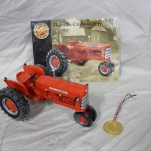 AC D-17 Tractor w/Precision Series 6 Medallion