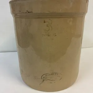 Medalta 3 gallon crock. No visible cracks