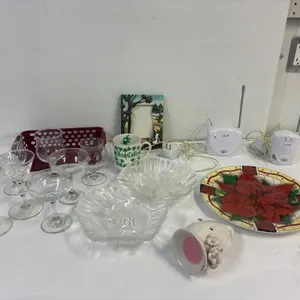 Monitor. Serving trays. Candle. Frame.