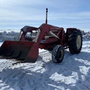 1973 INTERNATIONAL HARVESTER 674 2WD TRACTOR