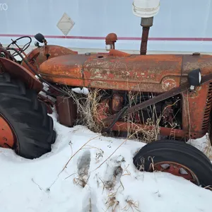 INTERNATIONAL HARVESTER W9 TRACTOR
