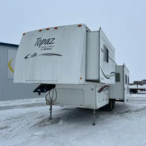 2004 TRIPLE E FIFTH WHEEL CAMPER